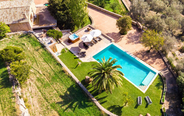 Santa Llucia - Photo 2