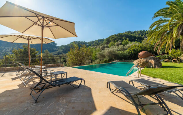 Santa Llucia - Photo 43